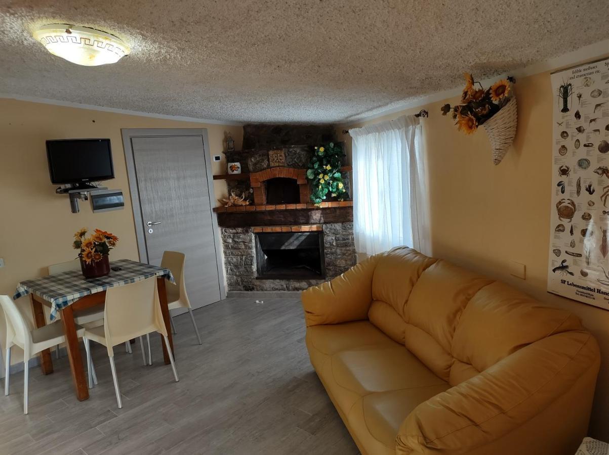 Il Cerseto Apartment Santa Domenica Talao Luaran gambar
